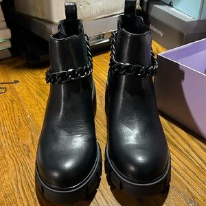 Madden Girl black boot with heel. Size 8 NIB